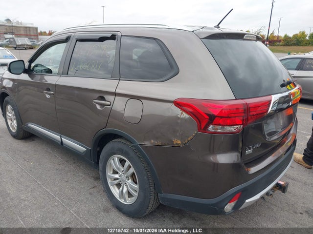 12715742 :رقم المزاد ، JA4JZ3AX1GZ602817 vin ، 2016 Mitsubishi Outlander Se مزاد بيع