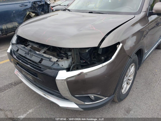 12715742 :رقم المزاد ، JA4JZ3AX1GZ602817 vin ، 2016 Mitsubishi Outlander Se مزاد بيع