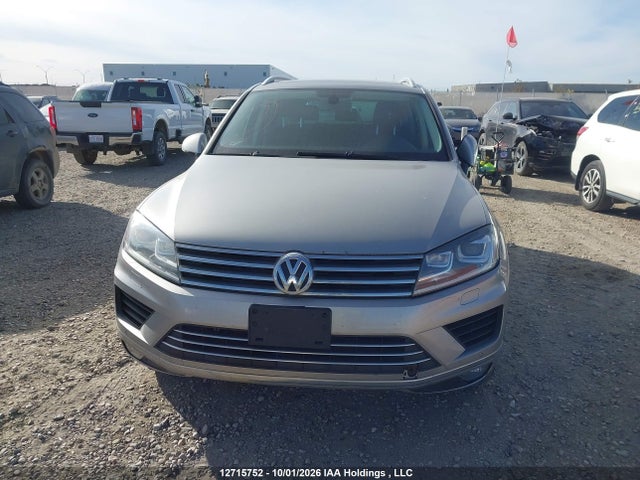 Продажа на аукционе авто 2015 Volkswagen Touareg 3.6l Comfortline/3.6l Execline/3.6l Highline/3.6l Sportline, vin: WVGEF9BP4FD003550, номер лота: 12715752