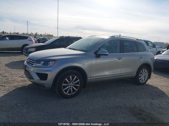 Продажа на аукционе авто 2015 Volkswagen Touareg 3.6l Comfortline/3.6l Execline/3.6l Highline/3.6l Sportline, vin: WVGEF9BP4FD003550, номер лота: 12715752