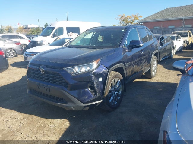 Продажа на аукционе авто 2021 Toyota Rav4, vin: 2T3R1RFV9MC154477, номер лота: 12715769