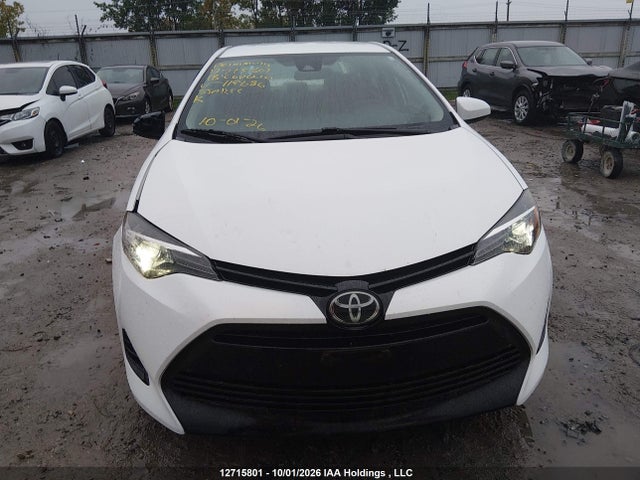 12715801 :رقم المزاد ، 2T1BURHE5JC119686 vin ، 2018 Toyota Corolla Le مزاد بيع