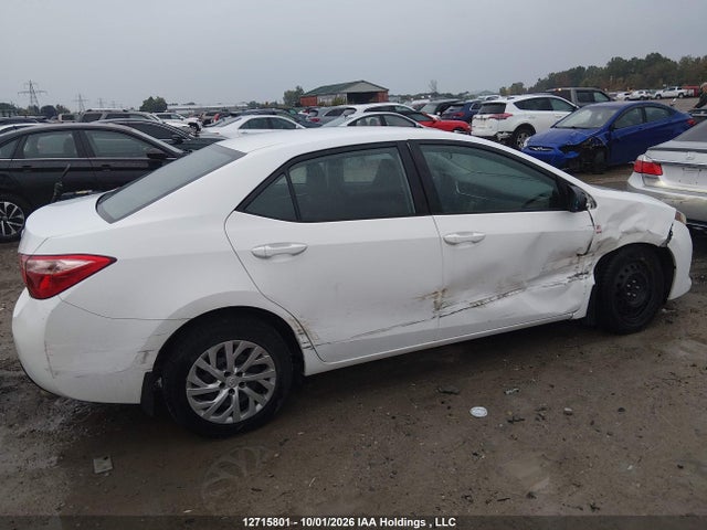 12715801 :رقم المزاد ، 2T1BURHE5JC119686 vin ، 2018 Toyota Corolla Le مزاد بيع