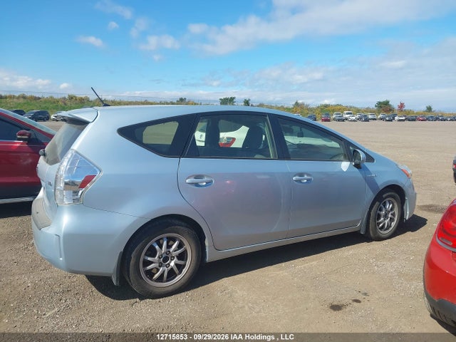 Toyota PRIUS V 2014 JTDZN3EUXEJ002930 Image 13