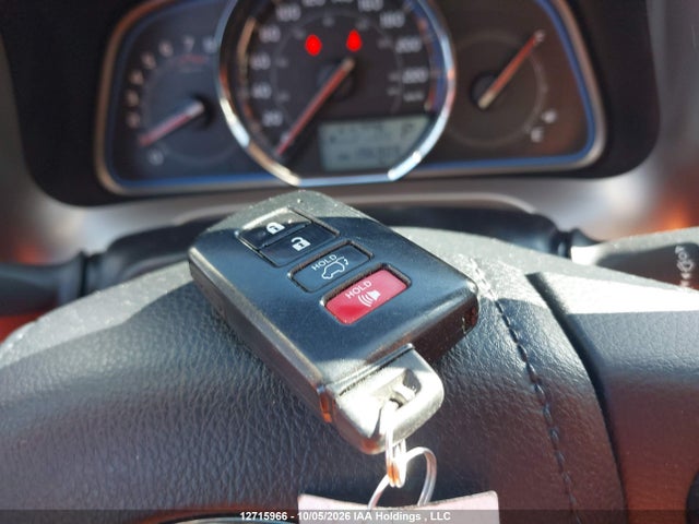 12715966 :رقم المزاد ، 2T3DFREV0FW242364 vin ، 2015 Toyota Rav4 مزاد بيع