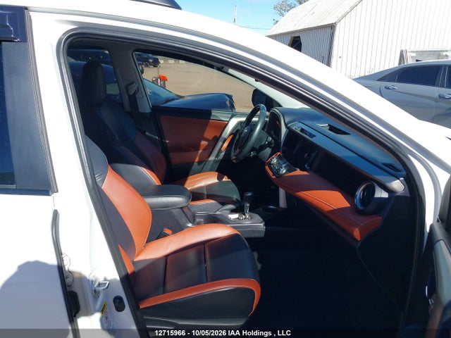 12715966 :رقم المزاد ، 2T3DFREV0FW242364 vin ، 2015 Toyota Rav4 مزاد بيع