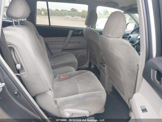 12715999 :رقم المزاد ، 5TDBK3EH3BS067713 vin ، 2011 Toyota Highlander V6 مزاد بيع