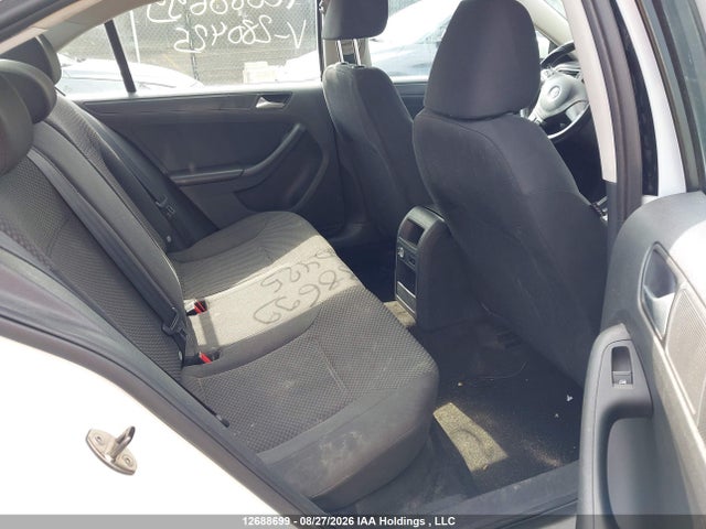 3VW2K7AJ9EM280425 Volkswagen Jetta 2.0l Trendline+