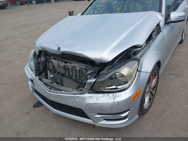 12702078 :رقم المزاد ، WDDGF8AB0DG091091 vin ، 2013 Mercedes-benz C 300 4matic مزاد بيع