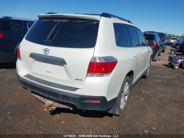 Aukcja sprzedaży 2013 Toyota Highlander V6, vin: 5TDBK3EH9DS266817, numer aukcji: 12716028