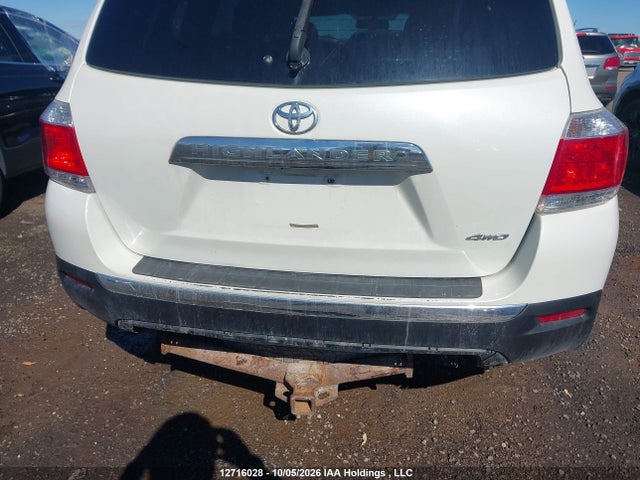 Aukcja sprzedaży 2013 Toyota Highlander V6, vin: 5TDBK3EH9DS266817, numer aukcji: 12716028