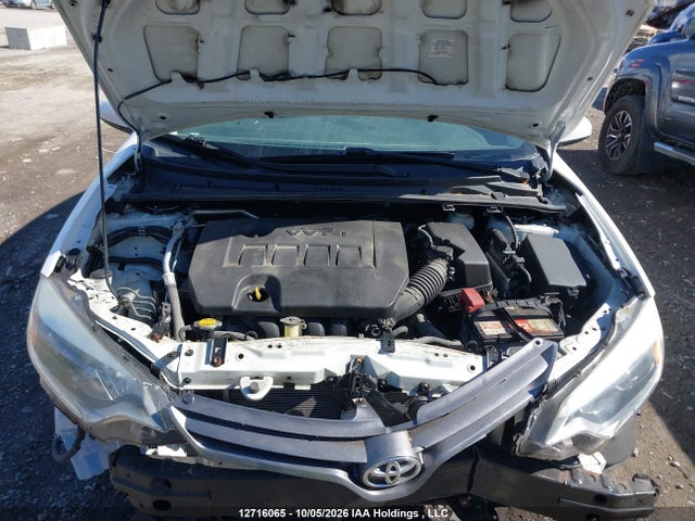 2T1BURHE0GC561834 Toyota COROLLA LE