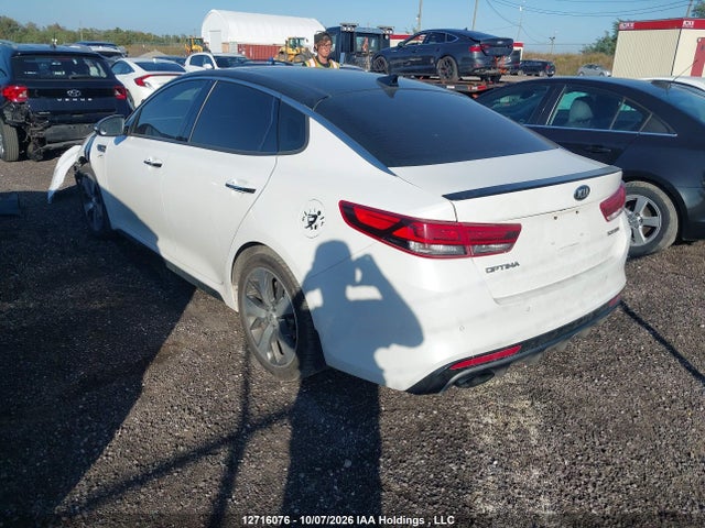 2017 Kia Optima Sx Turbo მანქანა იყიდება აუქციონზე, vin: 5XXGW4L2XHG130797, აუქციონის ნომერი: 12716076