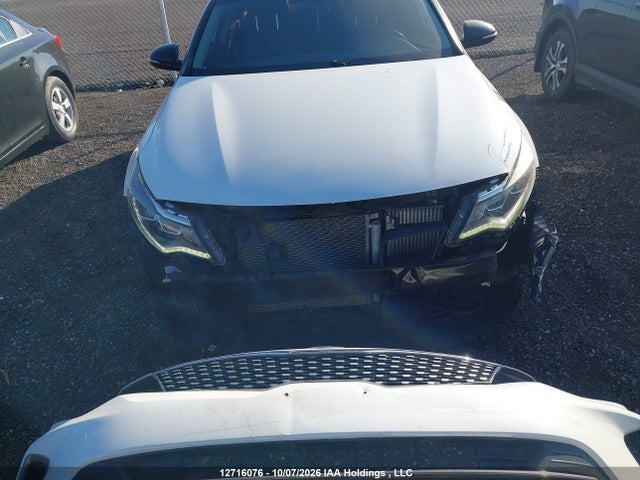 2017 Kia Optima Sx Turbo მანქანა იყიდება აუქციონზე, vin: 5XXGW4L2XHG130797, აუქციონის ნომერი: 12716076