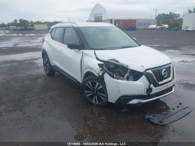 2019 Nissan Kicks S/sr/sv მანქანა იყიდება აუქციონზე, vin: 3N1CP5CU4KL526970, აუქციონის ნომერი: 12716080