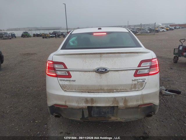 Ford Taurus Limited 2018 1FAHP2J83JG124390 Image 16