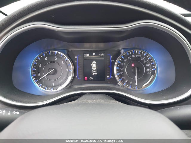 Продаж на аукціоні авто 2015 Chrysler 200 Limited, vin: 1C3CCCAB2FN644671, номер лоту: 12709821