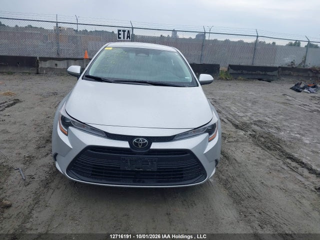 5YFB4MDE3PP049672 Toyota COROLLA LE