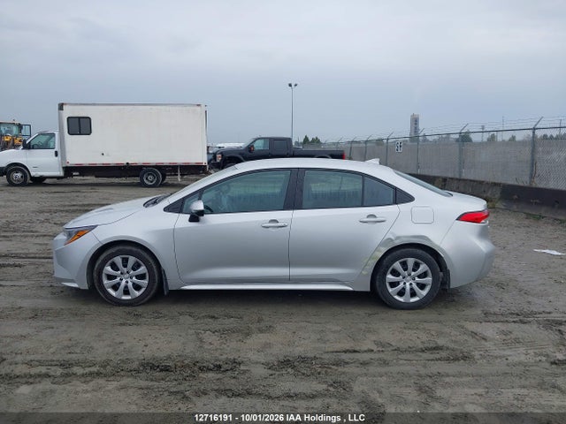 5YFB4MDE3PP049672 Toyota COROLLA LE