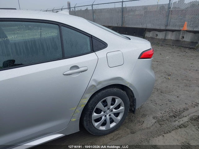 5YFB4MDE3PP049672 Toyota COROLLA LE