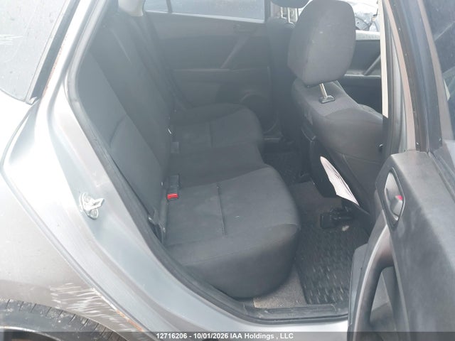 12716206 :رقم المزاد ، JM1BL1KF1B1450194 vin ، 2011 Mazda Mazda3 Gx مزاد بيع