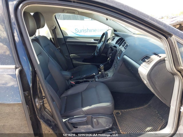 Продажа на аукционе авто 2015 Volkswagen Golf, vin: 3VW117AU3FM074723, номер лота: 12716210
