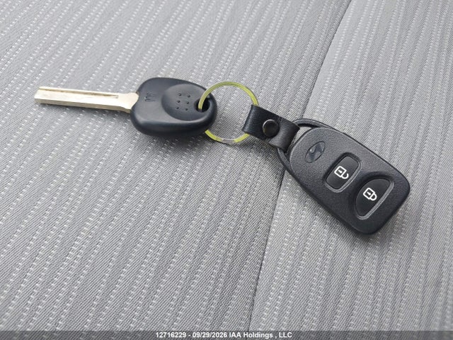 12716229 :رقم المزاد ، KMHCT4AE2GU001512 vin ، 2016 Hyundai Accent Se مزاد بيع
