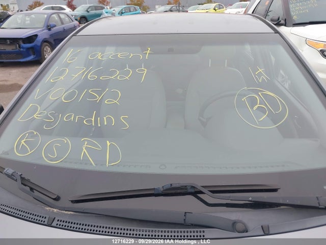 12716229 :رقم المزاد ، KMHCT4AE2GU001512 vin ، 2016 Hyundai Accent Se مزاد بيع