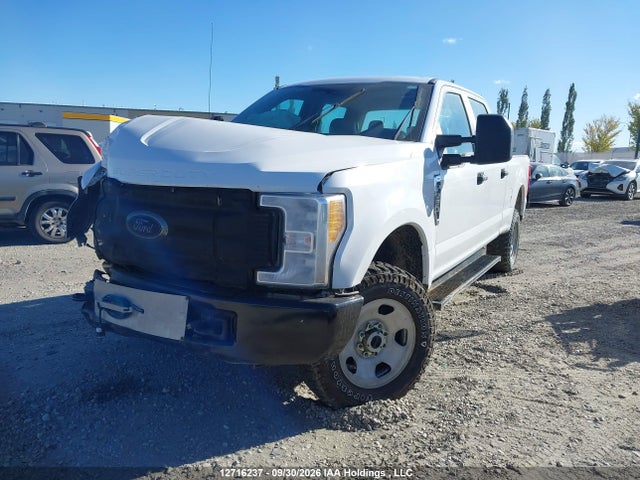 Ford F350 Super Duty 2017 1FT8W3B64HED95982 Image 2
