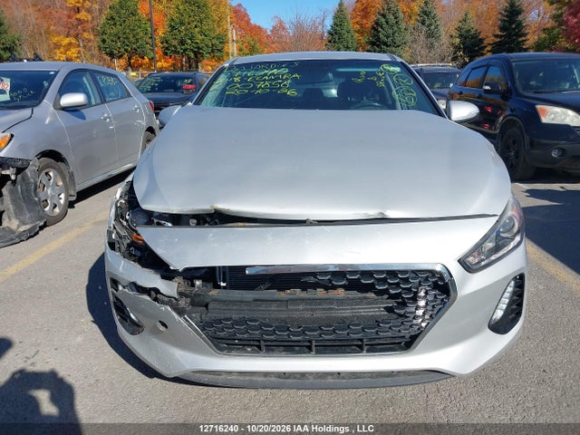 Hyundai ELANTRA GT 2018 KMHH35LE2JU007858 Image 13