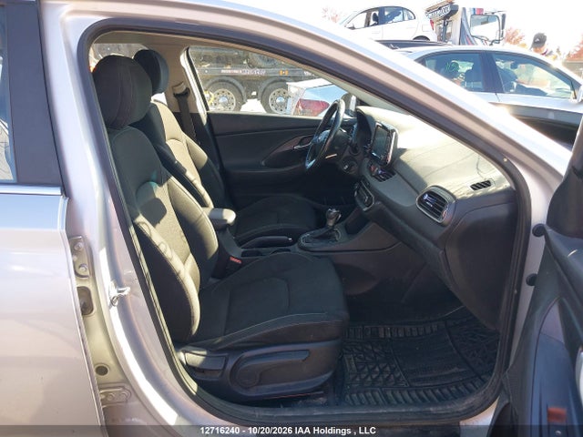 Hyundai ELANTRA GT 2018 KMHH35LE2JU007858 Image 5