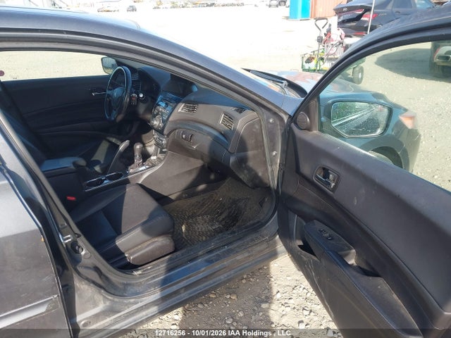 Auction sale of the 2013 Acura Ilx, vin: 19VDE1F71DE404282, lot number: 12716256