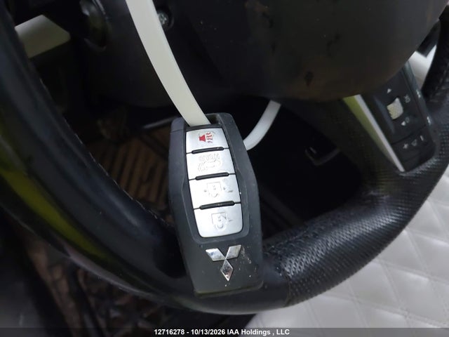 JA4J4UA86PZ618668 Mitsubishi Outlander Le/le Premium/noir/se/sel