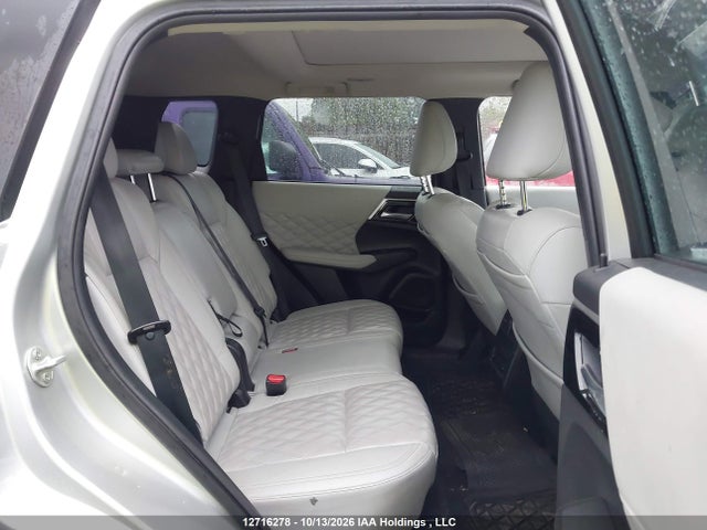 JA4J4UA86PZ618668 Mitsubishi Outlander Le/le Premium/noir/se/sel