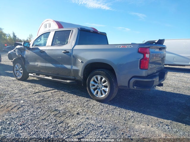 Chevrolet Silverado K1500 Custom 2019 1GCPYBEH7KZ382575 Image 3