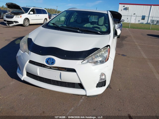 Продаж на аукціоні авто 2013 Toyota Prius C Technology, vin: JTDKDTB36D1528261, номер лоту: 12716289