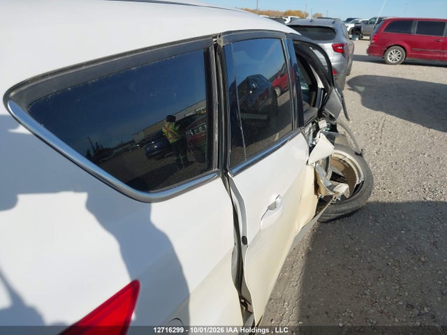 1FMCU9GX8FUC70552 Ford ESCAPE SE