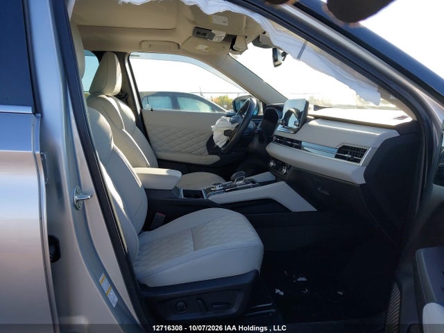 Продаж на аукціоні авто 2023 Mitsubishi Outlander Phev Le/sel, vin: JA4T5UA9XPZ608191, номер лоту: 12716308