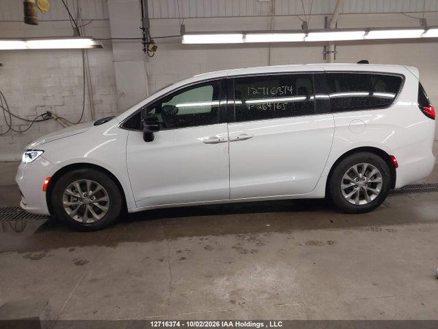 Продаж на аукціоні авто 2026 Chrysler Pacifica Limited, vin: 2C4RC1GGXTR264165, номер лоту: 12716374