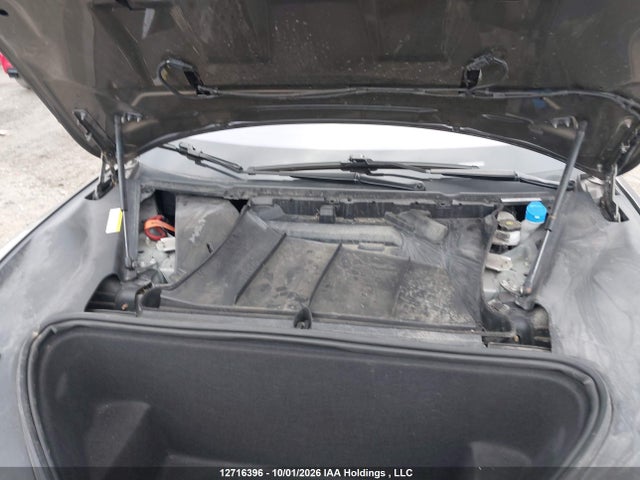 12716396 :رقم المزاد ، 5YJSA1E25GF147982 vin ، 2016 Tesla Model S 60d/70d/75d/85d/90d مزاد بيع