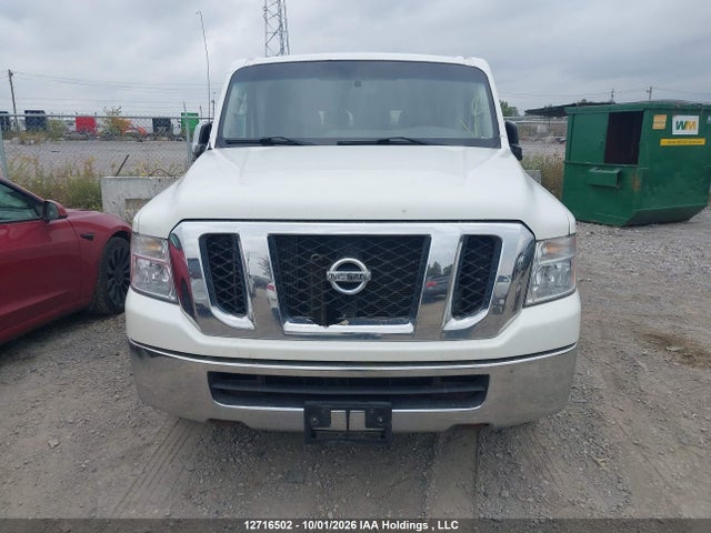 12716502 :رقم المزاد ، 5BZBF0AA4HN853417 vin ، 2017 Nissan Nv Passenger Nv3500 Hd Sv V6 مزاد بيع