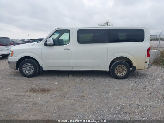 12716502 :رقم المزاد ، 5BZBF0AA4HN853417 vin ، 2017 Nissan Nv Passenger Nv3500 Hd Sv V6 مزاد بيع