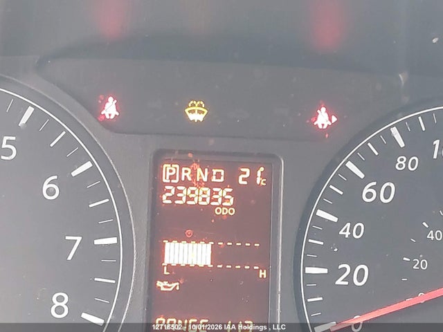 12716502 :رقم المزاد ، 5BZBF0AA4HN853417 vin ، 2017 Nissan Nv Passenger Nv3500 Hd Sv V6 مزاد بيع