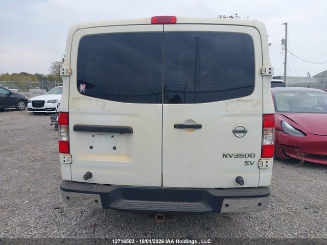 12716502 :رقم المزاد ، 5BZBF0AA4HN853417 vin ، 2017 Nissan Nv Passenger Nv3500 Hd Sv V6 مزاد بيع