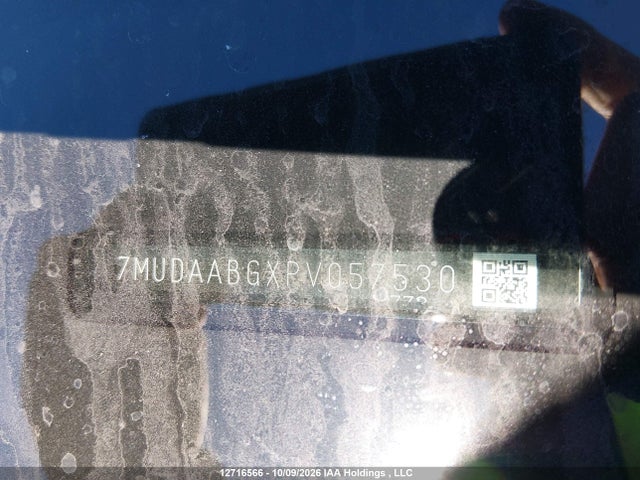 12716566 :رقم المزاد ، 7MUDAABGXPV057530 vin ، 2023 Toyota Corolla Cross Xle مزاد بيع