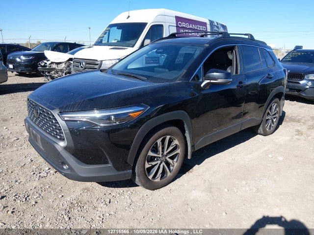 12716566 :رقم المزاد ، 7MUDAABGXPV057530 vin ، 2023 Toyota Corolla Cross Xle مزاد بيع