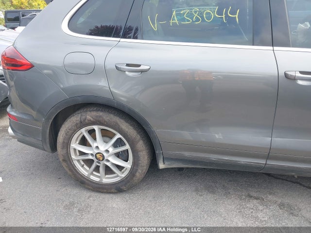Porsche Cayenne 2016 WP1AA2A27GKA38044 Image 12