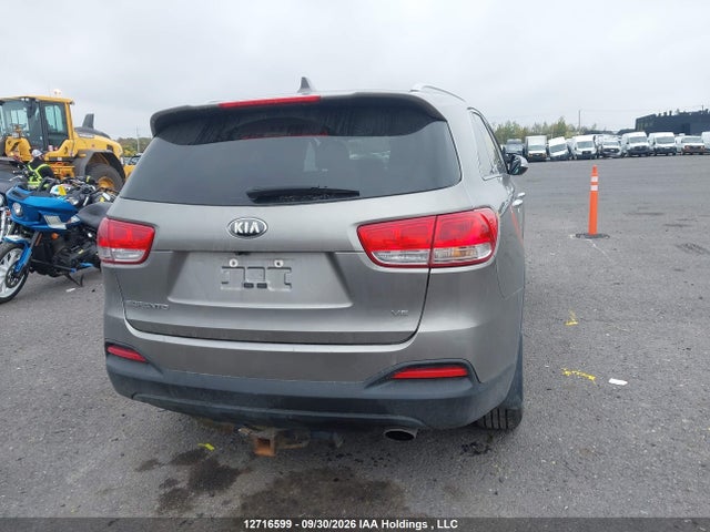 KIA Sorento 3.3l Lx 2018 5XYPGDA55JG353387 Image 16