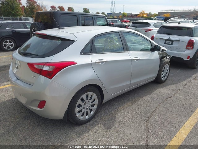 2016 Hyundai Elantra Gt მანქანა იყიდება აუქციონზე, vin: KMHD25LH0GU306270, აუქციონის ნომერი: 12716608