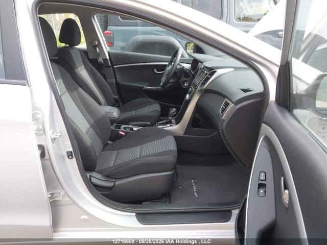 2016 Hyundai Elantra Gt მანქანა იყიდება აუქციონზე, vin: KMHD25LH0GU306270, აუქციონის ნომერი: 12716608